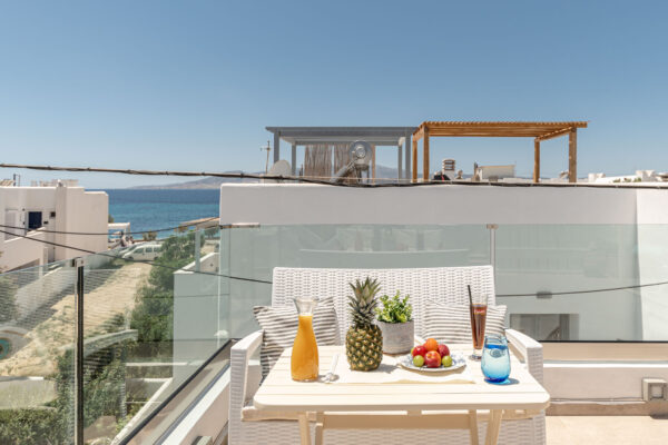 APARTMENT WITH ROOFTOP TERRACE & SEA VIEW-23