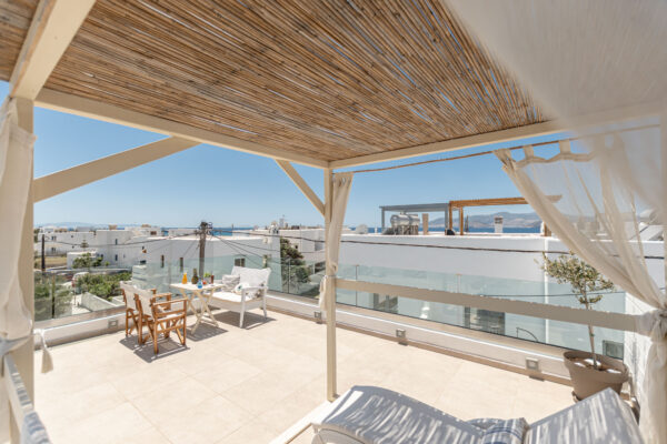 APARTMENT WITH ROOFTOP TERRACE & SEA VIEW-25