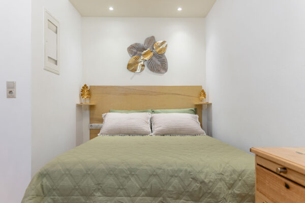 SEMI BASEMENT APARTMENT-13