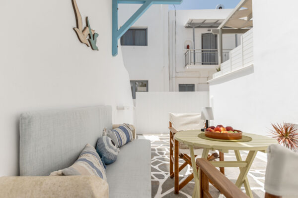 SEMI BASEMENT APARTMENT-27