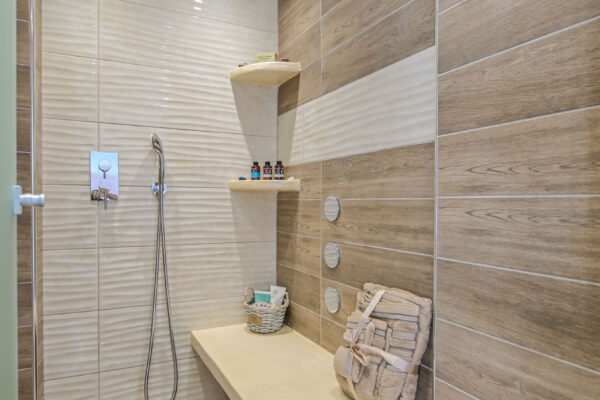 SEMI BASEMENT APARTMENT-37